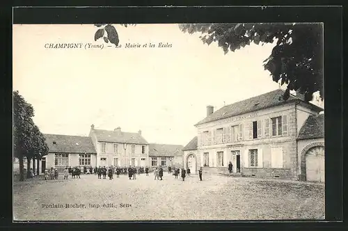 AK Champigny, La Mairie et les Ecoles