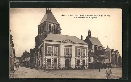 AK Brienon-sur-Armancon, La Mairie et l`Eglise