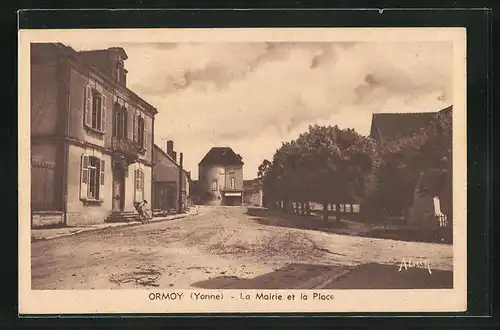 AK Ormoy, La Mairie et la Place