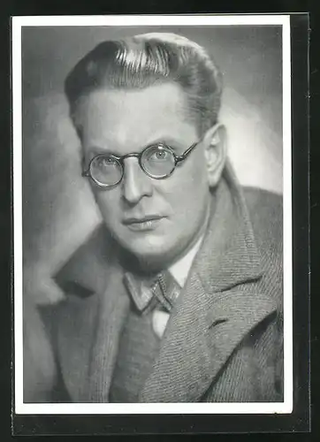 AK Schauspieler Hans Böhm mit Brille
