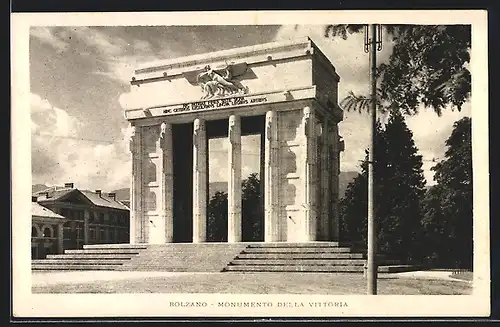 AK Bolzano, Monumento dell Vittoria