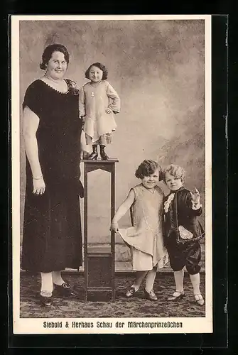 AK Siebold & Herhaus Schau der Märchenprinzesschen, Riesin u. Liliputaner