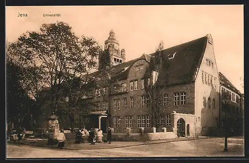 AK Jena, Universität mit Strasse und kleiner Gruppe, Litfasssäule