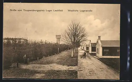 AK Lager Lechfeld, Westliche Lagerstrasse, mit Tannenwäldchen
