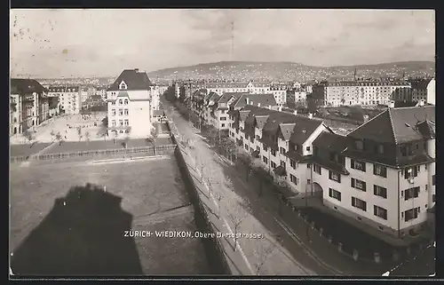 AK Zürich-Wiedikon, Obere Bertastrasse mit Bäumen