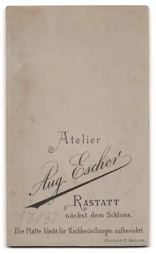 Fotografie Aug. Escher, Rastatt, Soldat in Uniform mit Schnurrbart