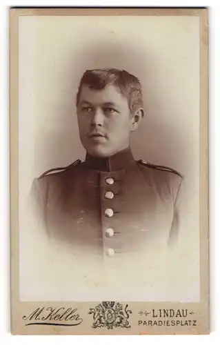 Fotografie M. Keller, Lindau i. B., junger Soldat in Uniform mit Schulterklappen