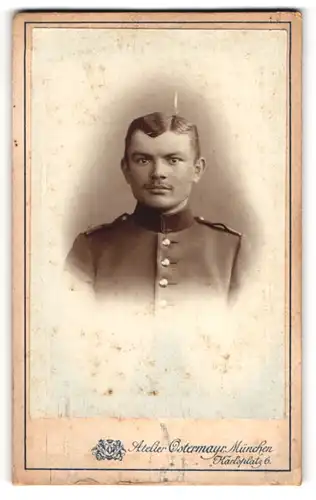 Fotografie Ostermayr, München, bayrischer Soldat in Uniform