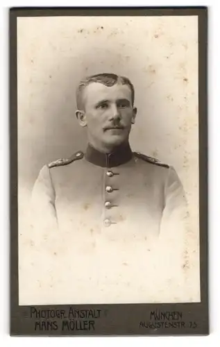 Fotografie Hans Möller, München, junger bayrischer Soldat in Uniform