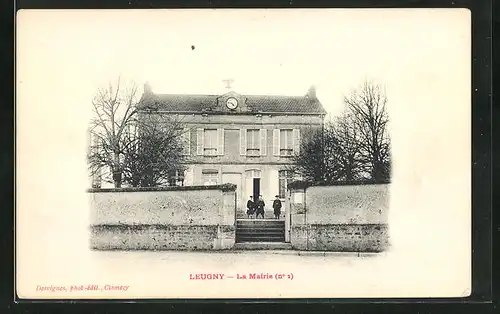 AK Leugny, La Mairie