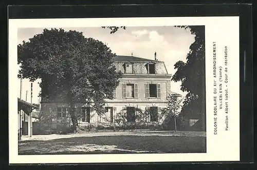 AK Villeblevin, Colonie Scolaire du XIIe Arrondissement, Pavillon Albert Sabot, Cour de récréation