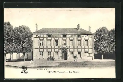 AK Véron, La Mairie