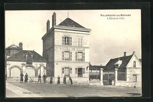 AK Villeneuve-la-Guyard, L`Hôtel-de-Ville