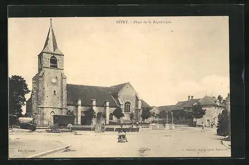 AK Nitry, Place de la République