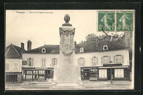 AK Toucy, Statue de Pierre Larousse