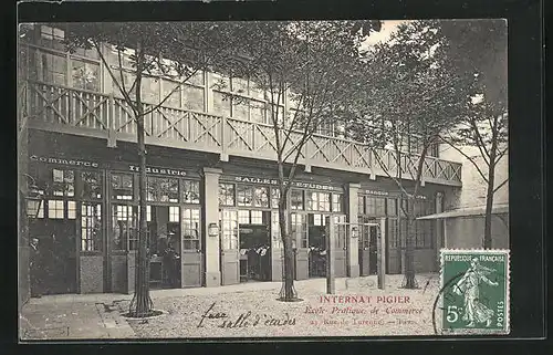 AK Paris, Rue du Turenne, École Pratique du Commerce