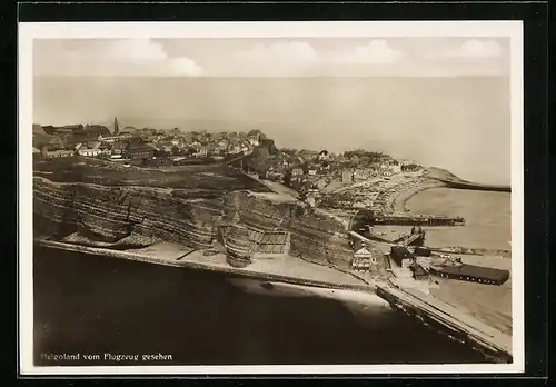 AK Helgoland, Teilansicht der Insel, Fliegeraufnahme