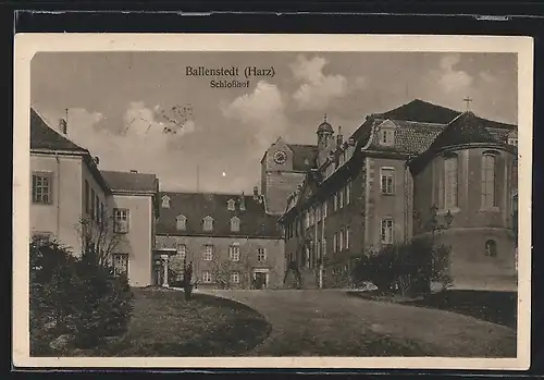 AK Ballenstedt /Harz, Partie im Schlosshof