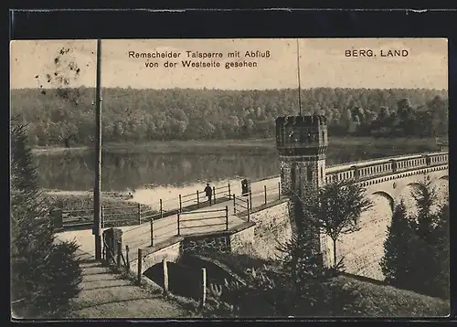 AK Remscheid /Berg. Land, Remscheider Talsperre mit Abfluss von der Westseite gesehen