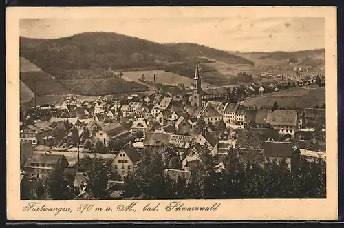 AK Furtwangen /Schwarzw., Ortsansicht mit Fernblick aus der Vogelschau