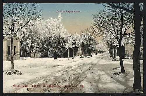AK Lager Lechfeld, Östliche Lagerstrassse auf dem Truppenübungsplatz im Schnee