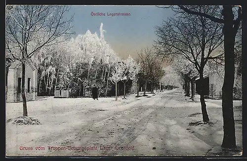 AK Lager Lechfeld, Östliche Lagerstrassse auf dem Truppenübungsplatz im Schnee