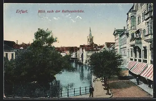 AK Erfurt, Blick nach der Rathausbrücke, Häuserzeile