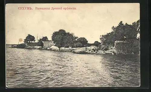 AK Suchumi, Uferpartie mit Steinwällen