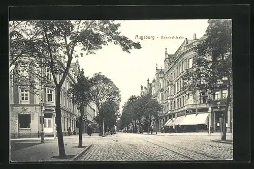 AK Augsburg, Blick in die Bahnhofstrasse mit Häusern