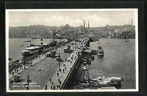 AK Istanbul, Teilansicht mit Galatabrücke, Strassenbahnen