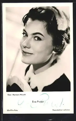 AK Schauspielerin Eva Probst mit Autograph