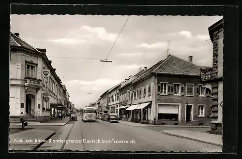 AK Kehl am Rhein, Landesgrenze Deutschland-Frankreich, Strassenpartie mit Gasthof Schwert