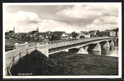 AK Donauwörth, Partie an einer Donaubrücke