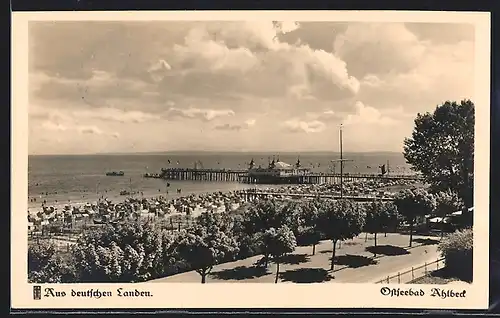 AK Ahlbeck, Ostseebad, Blick auf die Strandpromenade mit der Brücke