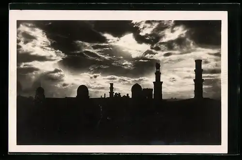 AK Cairo, The tombs of Mamelouks at sunset