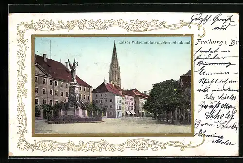 Präge-AK Freiburg i. Br., Kaiser Wilhelmplatz mit Siegesdenkmal, Passepartout