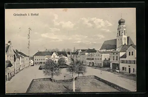 AK Griesbach i. Rottal, Strassenpartie mit Kirche