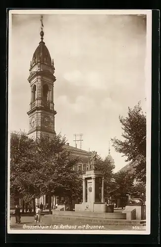 AK Grossenhain i. Sa., Rathaus mit Brunnen