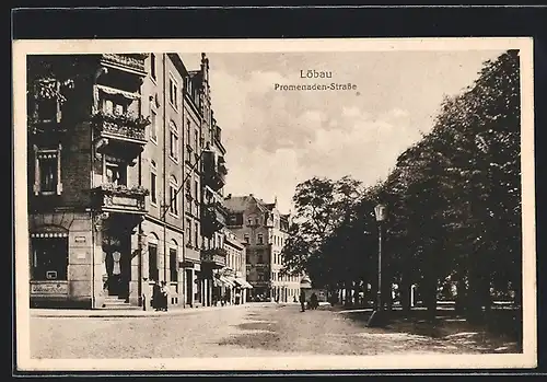 AK Löbau, Strasseneck Promenaden Strasse