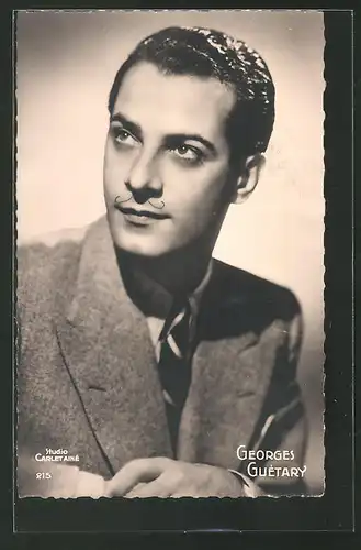 AK Schauspieler Georges Guetary im Anzug mit Krawatte