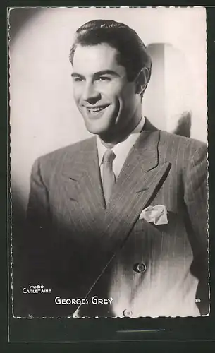 AK Schauspieler Georges Grey im Anzug mit Krawatte