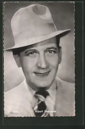 AK Schauspieler Albert Préjean mit Hut und Krawatte
