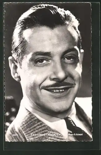 AK Schauspieler Fernand Gravey lächelnd