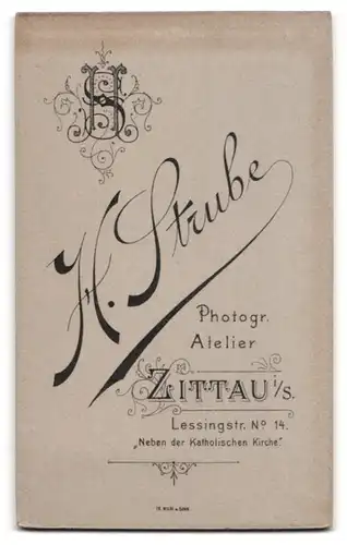 Fotografie H. Strube, Zittau i / S., Portrait junge Dame mit zurückgebundenem Haar