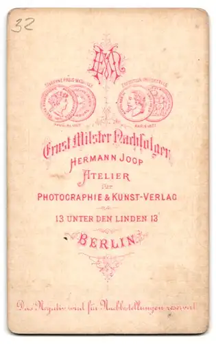 Fotografie H. Joop, Berlin, Portrait Offizier mit imposantem Oberlippenbart in Uniform