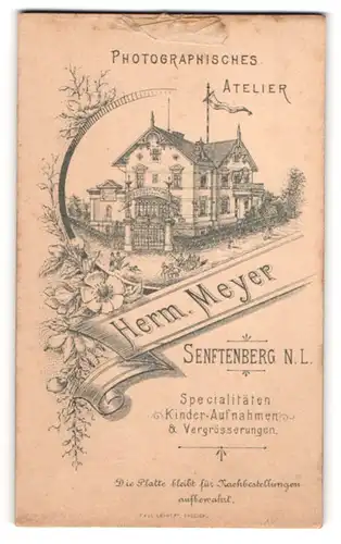 Fotografie Herm. Meyer, Senftenberg, Ansicht Senftenberg, Foto-Atelier & Geschäftshaus Promenade 2, Rückseitig Portrait