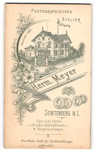 Fotografie Herm. Meyer, Senftenberg, Ansicht Senftenberg, Foto-Atelier & Geschäftshaus Promenade 2, Rückseitig Portrait