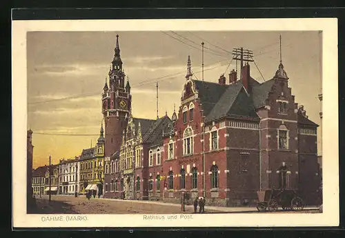 AK Dahme / Mark, Rathaus und Post im Abendlicht
