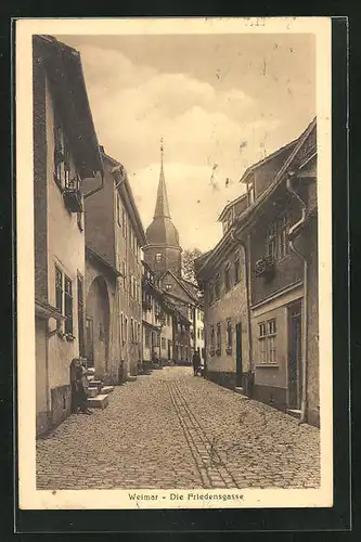 AK Weimar, Partie aus der Friedensgasse mit Durchblick zur Kirche