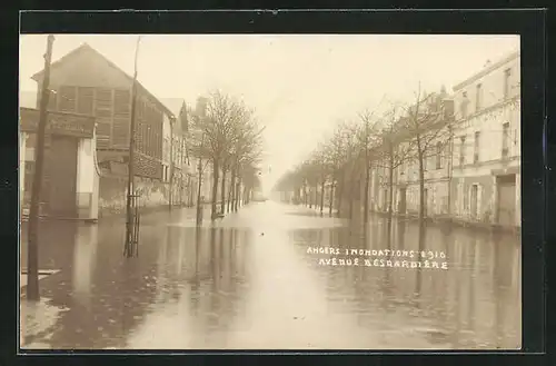 AK Angers, Inondations 1910, Avenue Besnardière